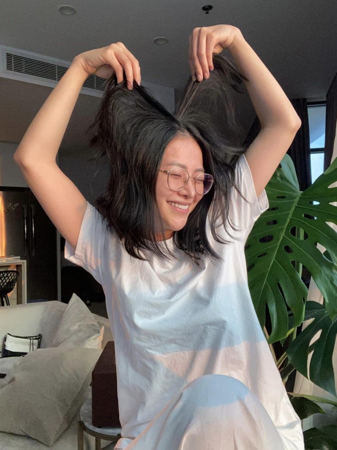 Trước khi có được mái tóc khỏe, Hoa hậu Phương Khánh từng trải qua giai đoạn áp lực tóc rụng từng mảng 