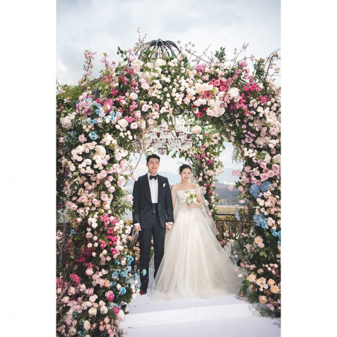 Nhiều khán giả cho rằng đám cưới trong Queen of Tears lấy cảm hứng từ Son Ye Jin và Huyn Bin.
