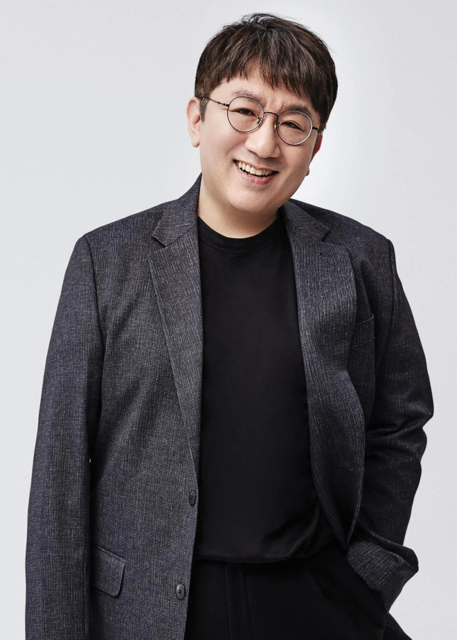 Bang Si Hyuk nằm trong Top 25 người quyền lực nhất làng âm nhạc thế giới và nắm giữ tài sản ước tính 3 tỷ USD do Forbes công bố 