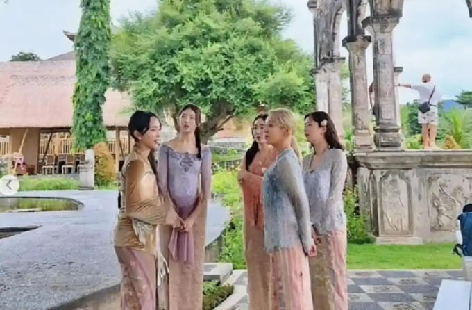 Hyoyeon và các nữ nghệ sĩ tham gia quay hình ở Bali