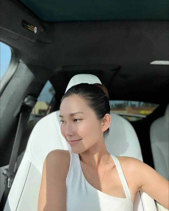 Kim Hiền trông vẫn rạng rỡ, xinh đẹp ở tuổi 42