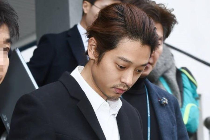 Jung Joon Young liên hệ với nhiều quan chức trong ngành giải trí nhằm mong muốn trở lại hoạt động nghệ thuật với vai trò nhà sản xuất 