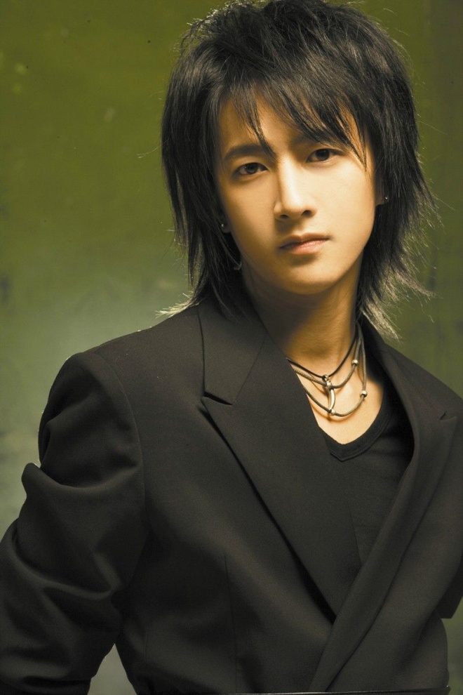 Han Geng là thành viên đời đầu của Super Junior