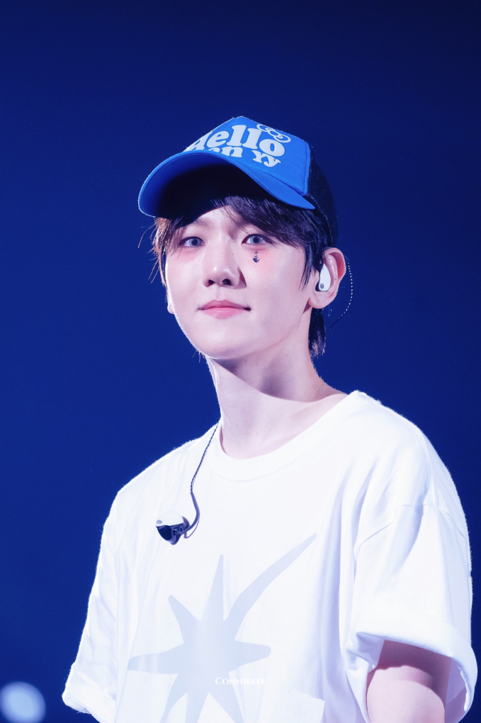 Thời gian này, Baekhyun đang thực hiện chuyến lưu diễn solo toàn châu Á Lonsdaleite, điểm dừng mới nhất là Bangkok