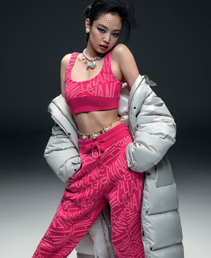 Jennie hiện đang chuẩn bị cho album solo sau 5 năm kể từ màn debut, thứ công chúng tò mò là liệu cô có thể lấy lại danh tiếng nhờ chất lượng sản phẩm?