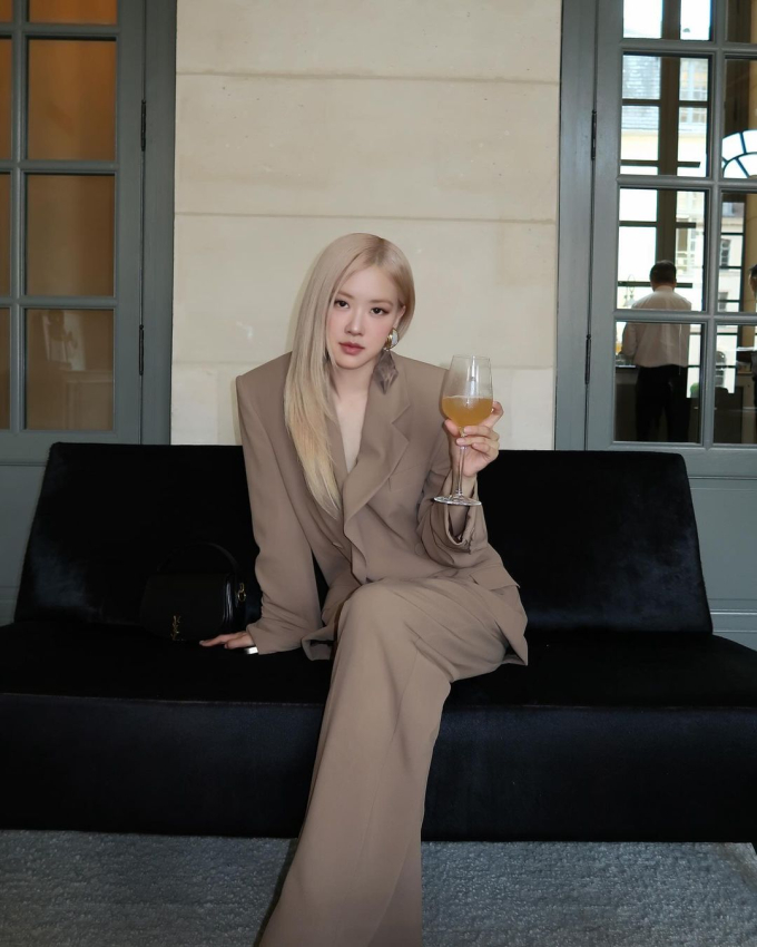   OST do Rosé thể hiện được cho là tiền đề trước màn comeback solo sau 3 năm kể từ album -R-   