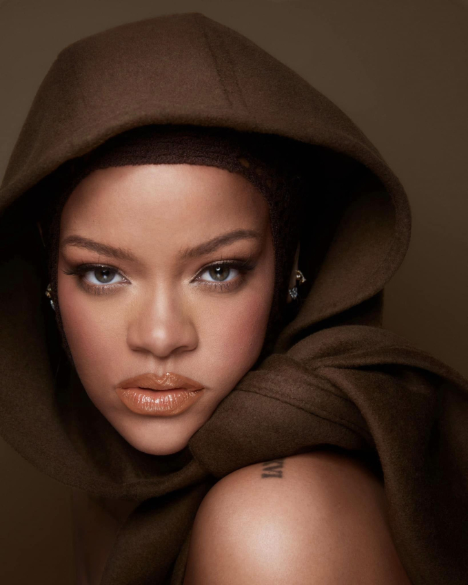 Rihanna không ra album mới suốt 8 năm