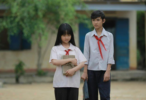 Bén duyên với màn ảnh từ năm 5 tuổi, sao nhí này từng gây ấn tượng với các vai diễn trong Tôi Thấy Hoa Vàng Trên Cỏ Xanh, Siêu Trộm, Tình Đầu Thơ Ngây, Nghề Siêu Dễ...