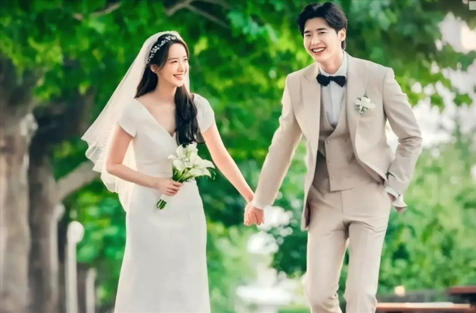 Sau Big Mouth, Lee Jong Suk không có phim mới...