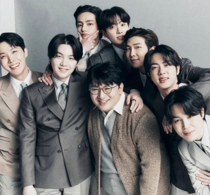 Từng tạo ra biểu tượng BTS, nhưng hiện tại Bang Si Hyuk bị chỉ điểm là 