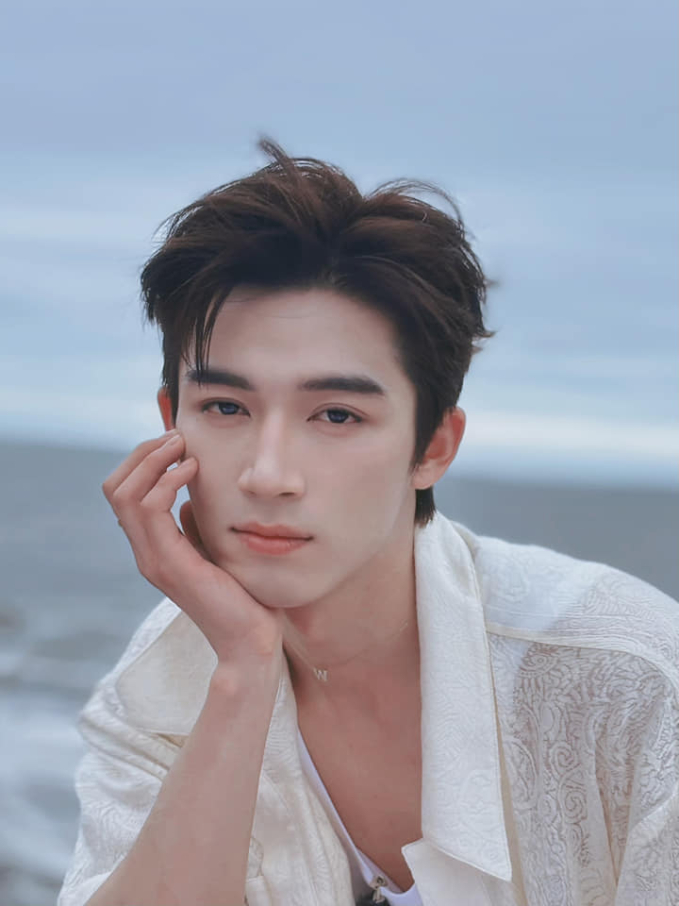 Vương Tinh Việt đang là sao 10X hot nhất trong công ty của Vu Chính