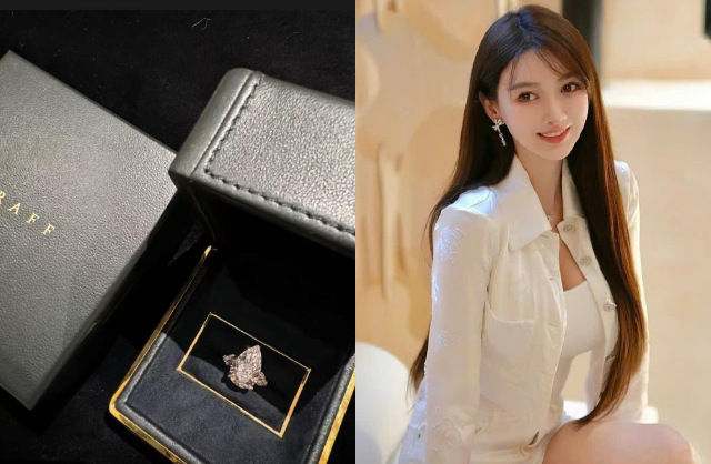 Diệp Kha khoe nhẫn kim cương 7 carat, có giá hơn 5 triệu NDT trên trang cá nhân. Dân tình đồn đoán đây là nhẫn cầu hôn bạn gái của Huỳnh Hiểu Minh