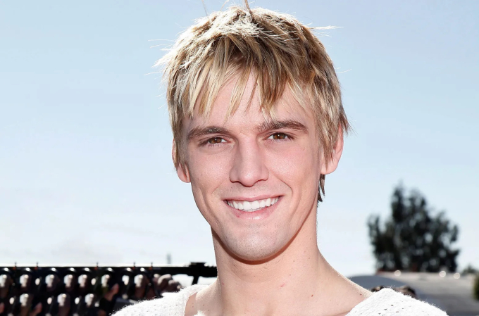 aaron-carter-life-in-photos-2022-billboard-1548-1639.jpg