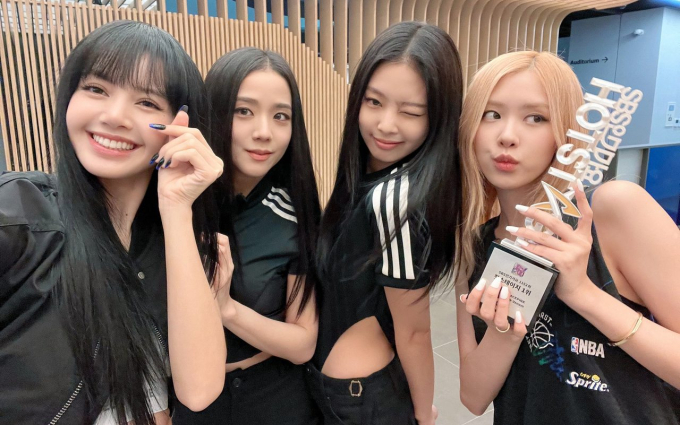   BLACKPINK nhiều khả năng sẽ có màn “đụng độ” căng thẳng khi ra mắt các sản phẩm âm nhạc solo cùng một thời điểm   