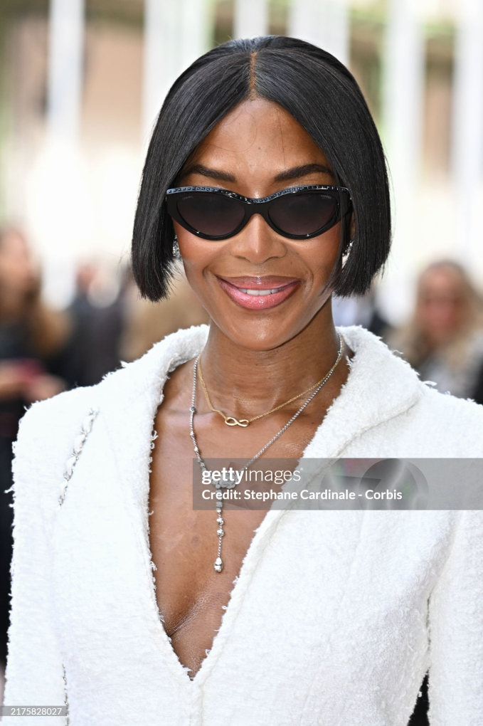 Naomi Campbell hoạt động như chưa từng có scandal xảy ra