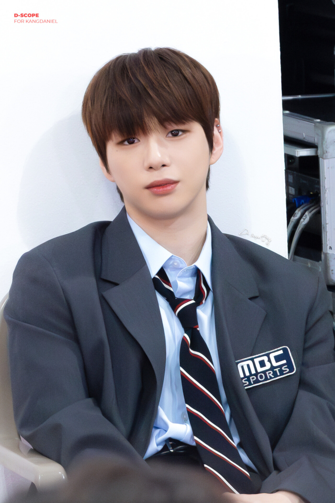 Kang Daniel - Center quốc dân 1 thời