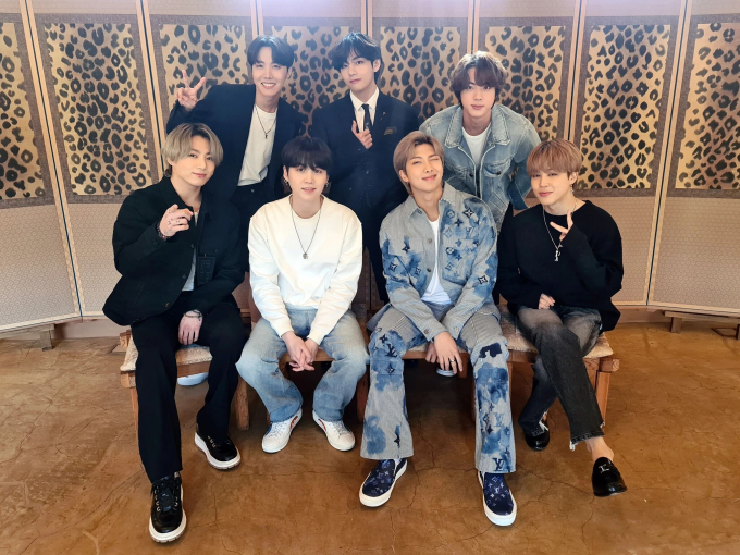 BTS sẽ comeback vào năm 2025 sau khi các thành viên hoàn thành nghĩa vụ quân sự, Jung Kook ưu tiên cho hoạt động nhóm