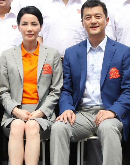 Vương Phi bỏ chồng với lý do hết yêu, mặc cho Lý Á Bằng ra sức níu kéo