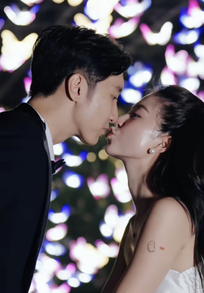   Key - Mẫn Tiên chính thức làm đám cưới sau 2 năm kết hôn và có con trai đầu lòng   