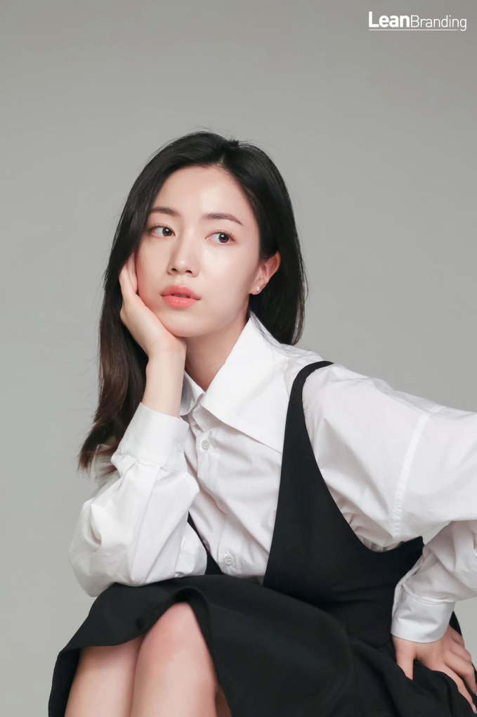Hwayoung vẫn cố chấp với 