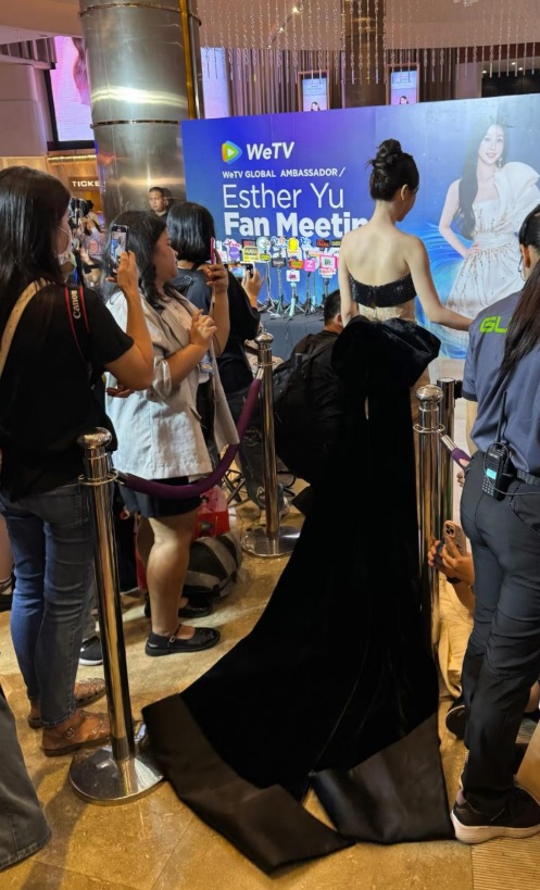 Cam thường bóc trần sắc vóc thật của nữ chính hot nhất màn ảnh hiện nay