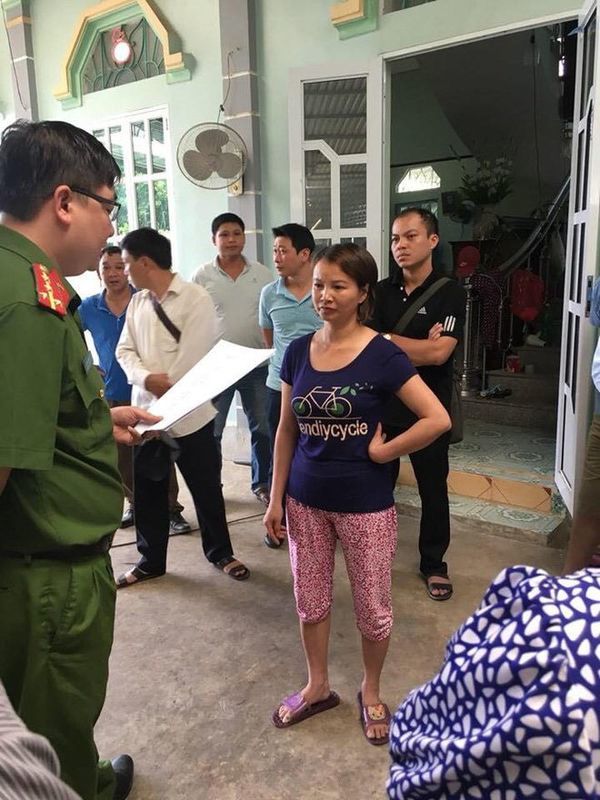 Bà Trần Thị Hiền - mẹ nữ sinh giao gà ở Điện Biên bị sát hại vào chiều 30 Tết.