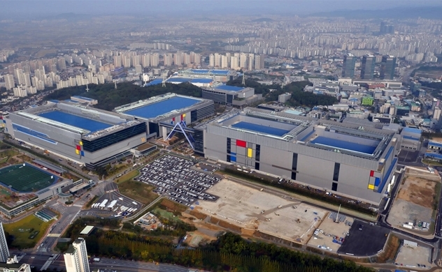 Một nhà máy sản xuất chip của Samsung tại Hwaseong. Tập đoàn điện thoại Hàn Quốc phụ thuộc các nhà cung cấp Nhật Bản. Ảnh: Nikkei.