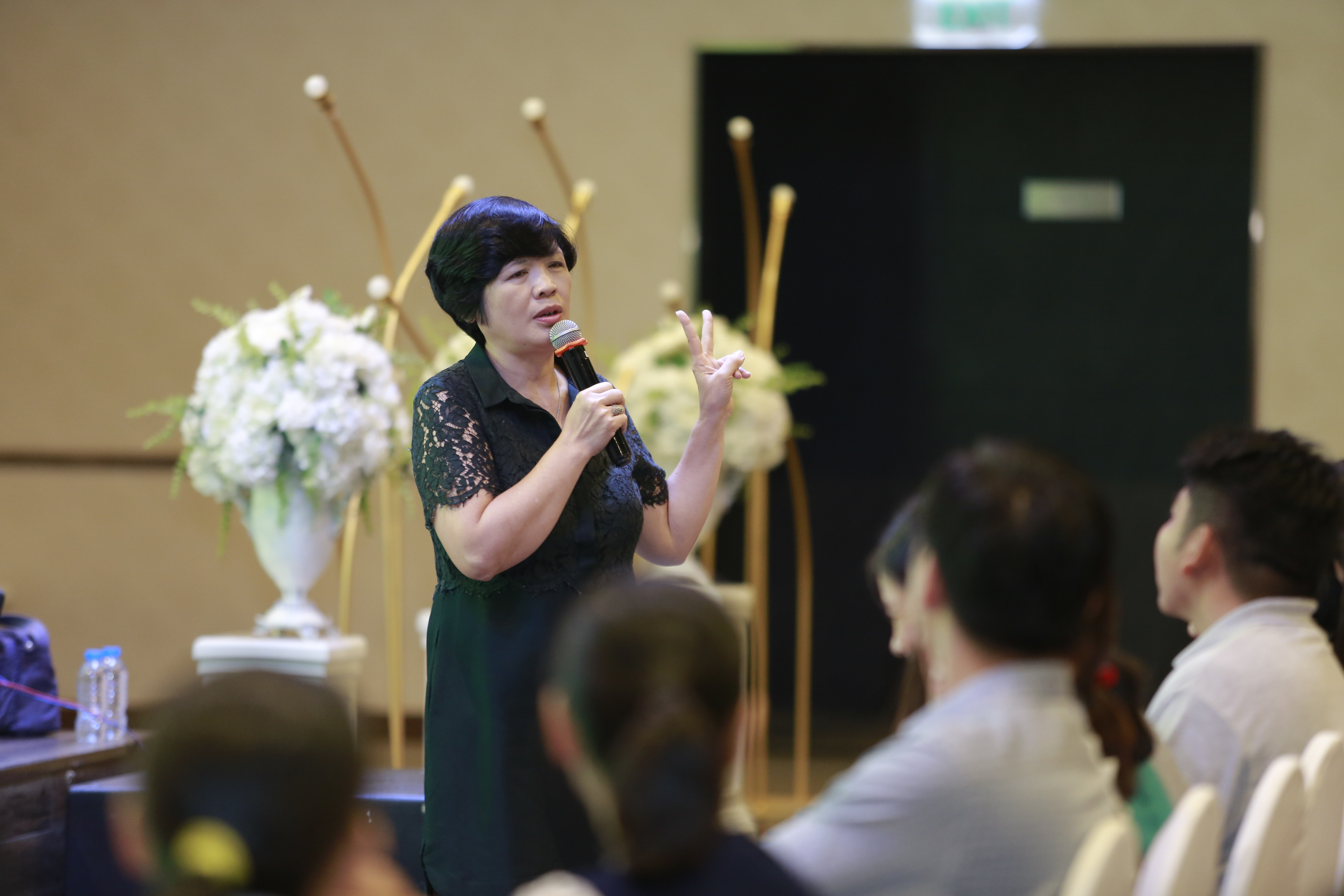 Bà Nguyễn Hoàng Ánh - PGS.TS Kinh tế, chia sẻ câu chuyện về nuôi dạy con của mình