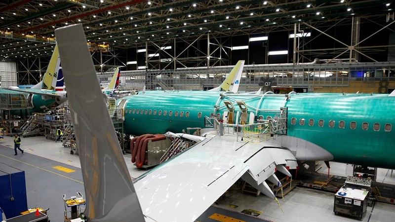   Một chiếc 737 MAX đang được chế tạo tại cơ sở Boeing ở bang Washington, Mỹ. Ảnh: REUTERS  