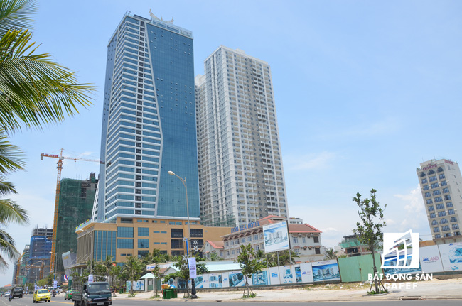 Tổ hợp khách sạn Mường Thanh và căn hộ cao cấp Sơn Trà.