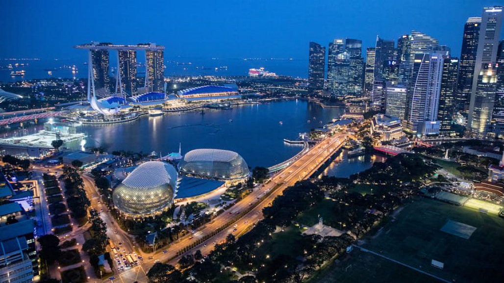   Singapore nổi tiếng với thức ăn ngon và phong cảnh cùng nơi mua sắm. Ảnh: Getty Images.  