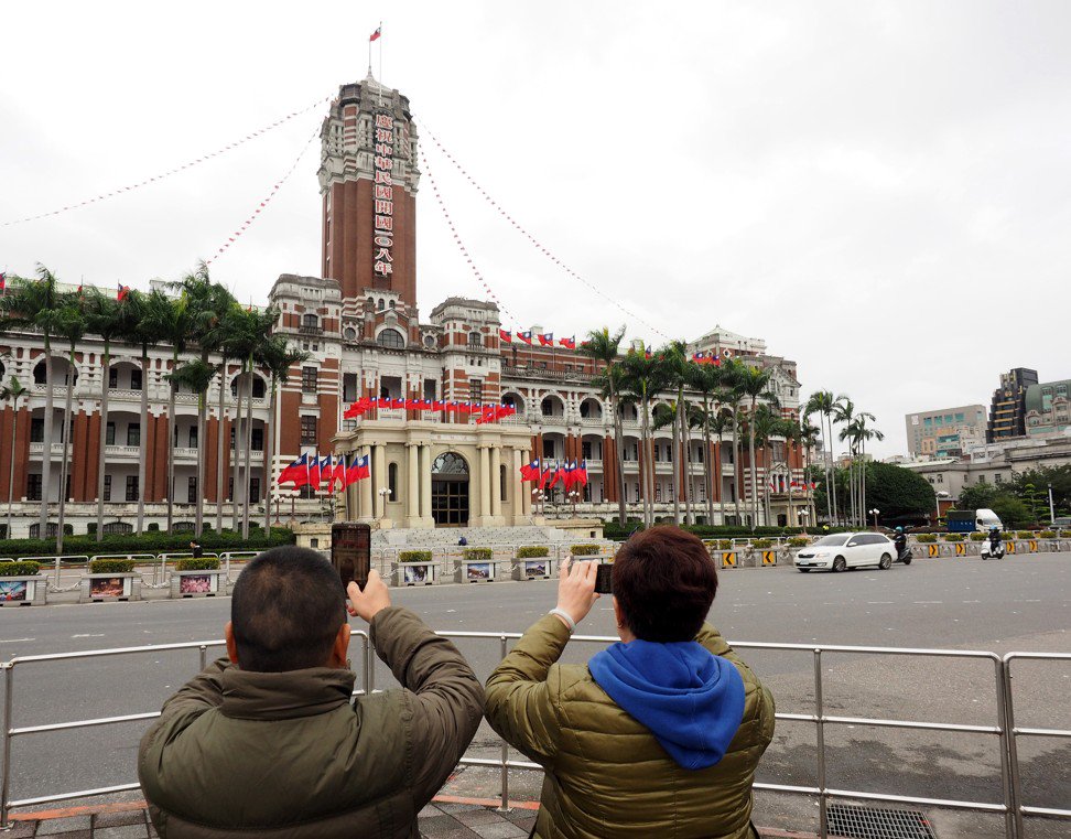 Lệnh cấm của Bắc Kinh có thể làm giảm 700.000 lượt khách tới Đài Loan trong 6 tháng tới. Ảnh: SCMP.