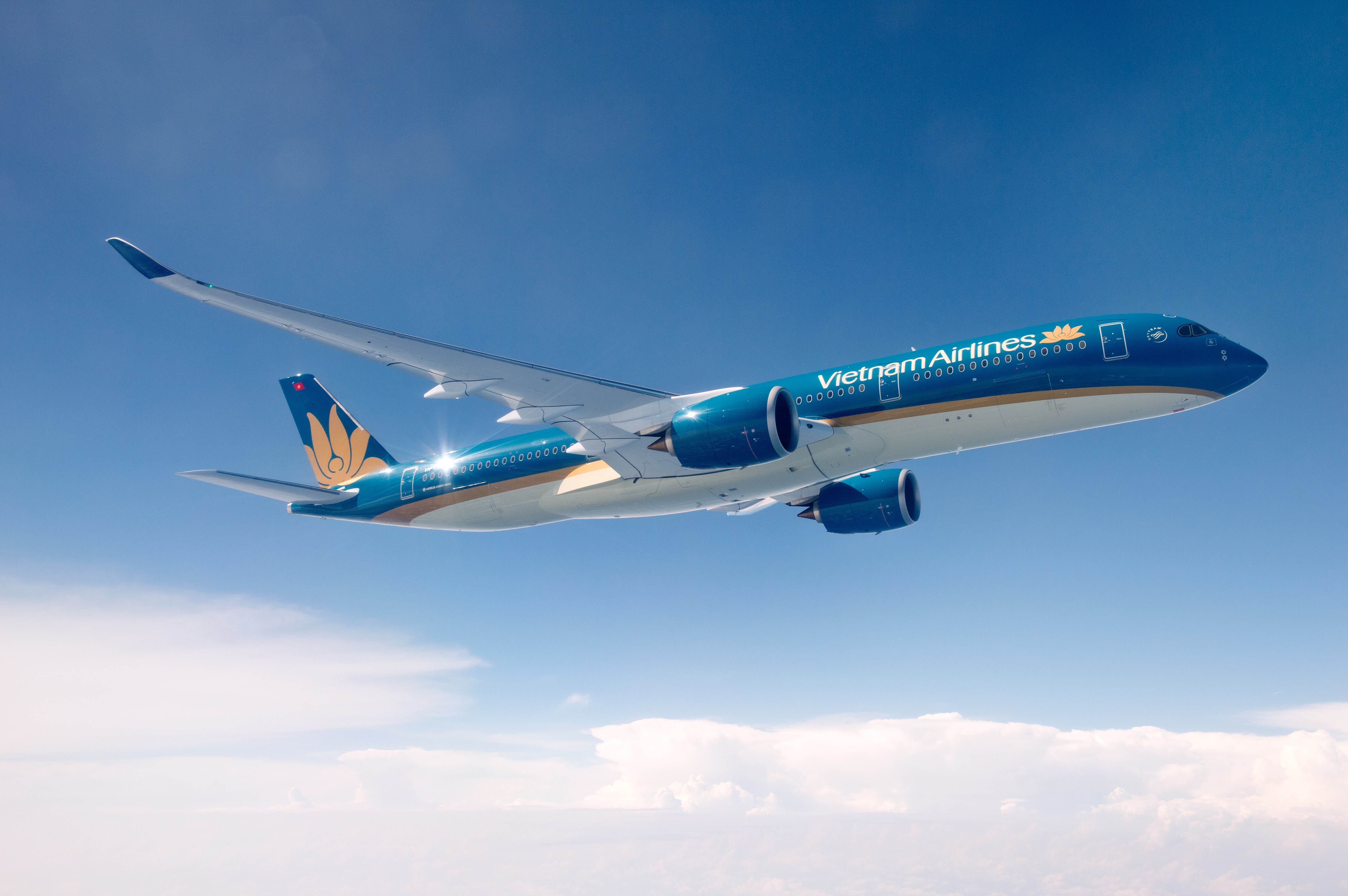  Vietnam Airlines khởi động siêu khuyến mại “Đón thu quyến rũ 2019”.  