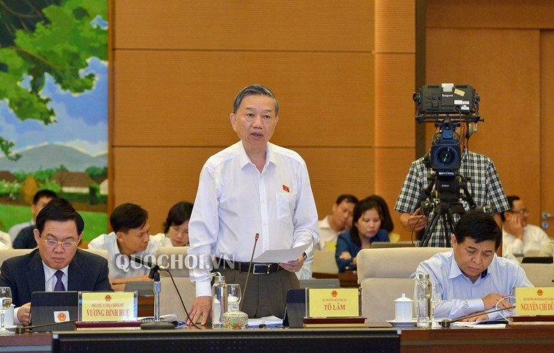 Bộ trưởng Công an Tô Lâm tại phiên chất vấn của Uỷ ban Thường vụ Quốc hội chiều 15/8.