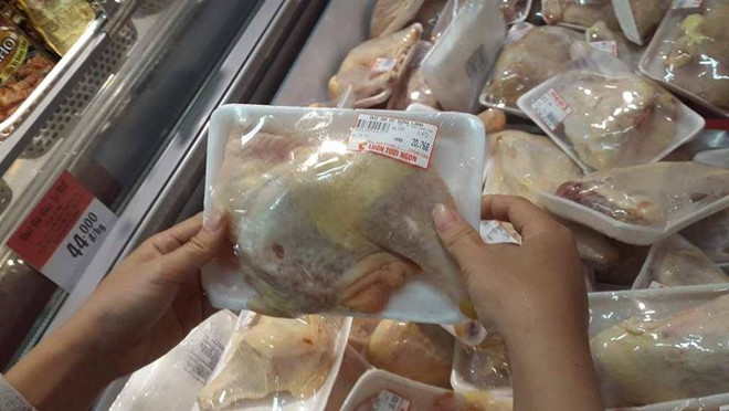 Chỉ có giá 18.000 đồng/kg thịt gà Mỹ: vì sao lại rẻ đến vậy?