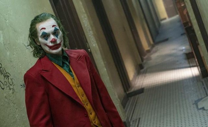 Joker chính thức vượt doanh thu 1 tỷ USD.
