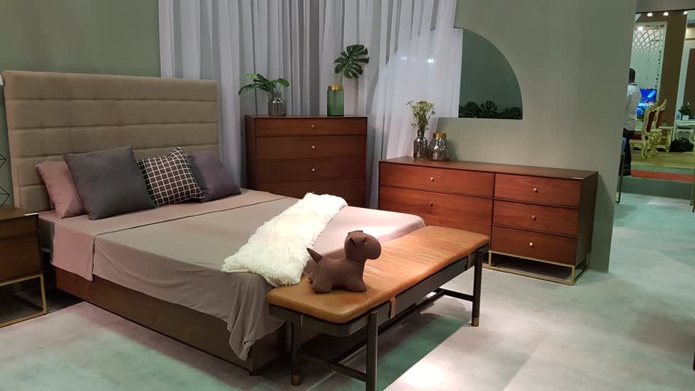 Những mẫu giường ngủ đẹp “rụng tim” tại triển lãm gỗ quốc tế
