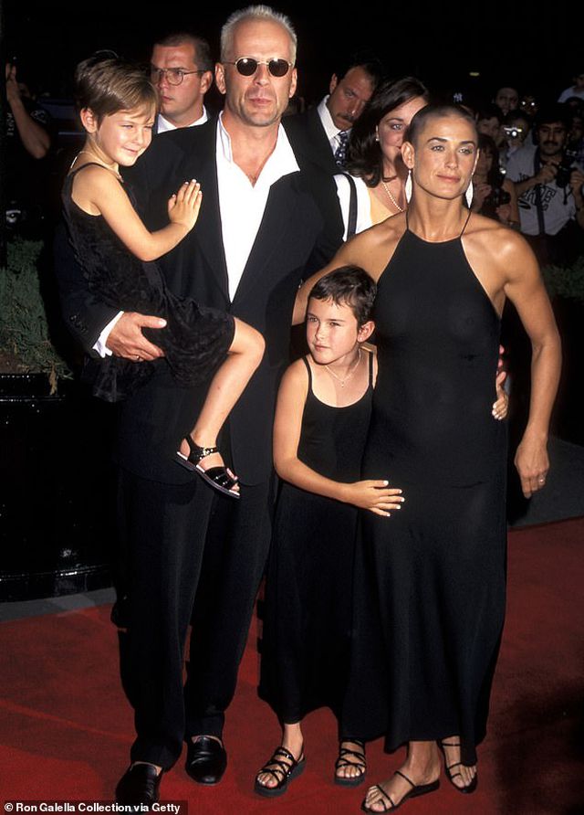 Demi Moore, Bruce Willis  và các con.