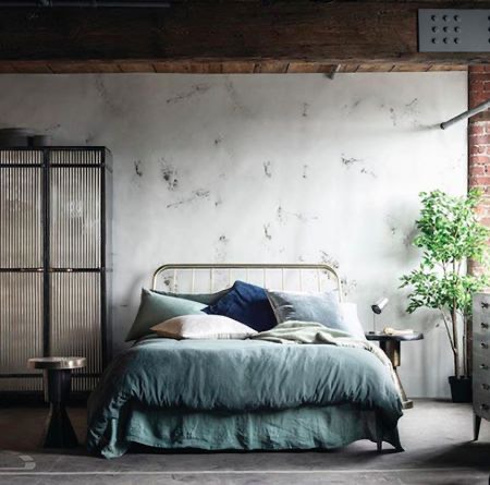 Phòng ngủ mang đậm phong cách du mục, rất thích hợp cho những người yêu thích sự tự do, phóng khoáng.