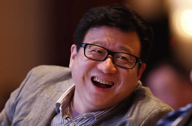 Việc phát hành nhiều tựa game ăn khách trong nước đã giúp NetEase của William Ding phát triển mạnh, doanh thu được kỳ vọng sẽ tăng trưởng 70% trong năm 2017. Cổ phiếu của doanh nghiệp này cũng tăng 90% giá trị trong năm 2016, giúp William Ding tăng 5 hạng trong danh sách người giàu nhất Trung Quốc. Ảnh: The Chronicle.