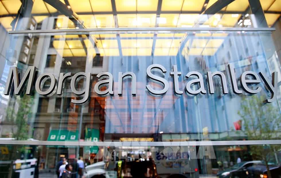 Biểu tượng của Morgan Stanley tại trụ sở ở New York, Mỹ. Ảnh: AFP/TTXVN