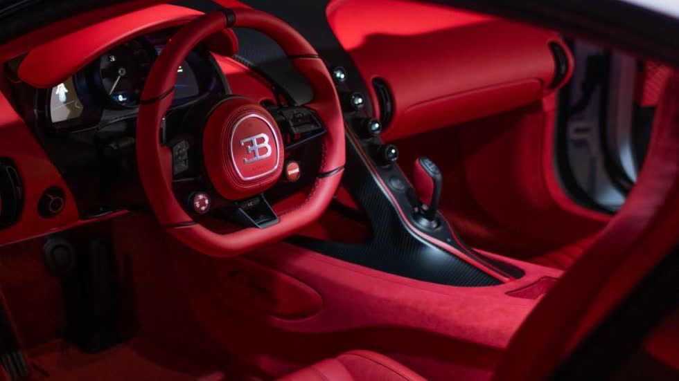 Cận cảnh 'siêu xe' Bugatti Chiron Pur Sport đầu tiên đến tay khách hàng