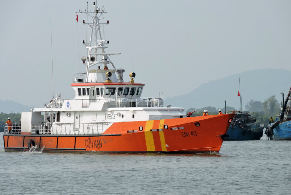 Tàu SAR 413 của Trung tâm phối hợp Tìm kiếm cứu nạn hàng hải trong lần cứu nạn năm 2014. Ảnh: Vnexpress