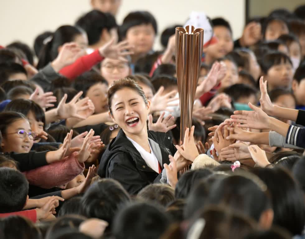 Nữ diễn viên Nhật Bản Satomi Ishihara tại một sự kiện quảng cáo cho Thế vận hội Olympic Tokyo 2020. Ảnh: Kyodo.