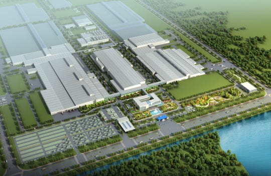 Nhà máy GM-SAIC tại Vũ Hán có khoảng 6.000 nhân viên, tương đương 10% tổng lực lượng lao động của GM tại Trung Quốc.