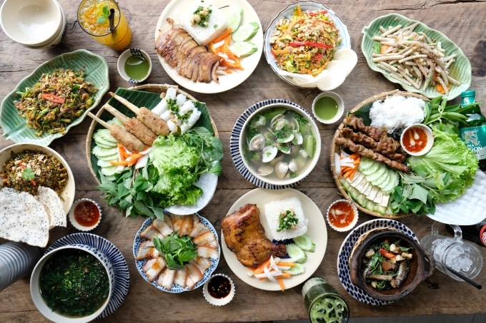 Chống đói khi du xuân: Đây là 12 hàng quán mở xuyên Tết Canh Tý tại Sài Gòn