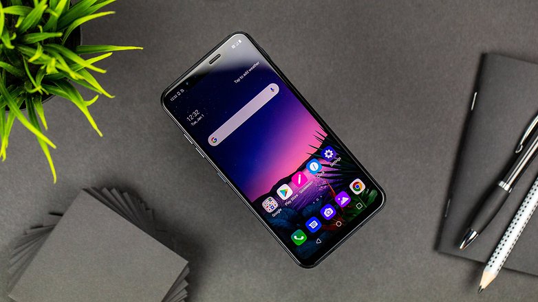 Những chiếc điện thoại như LG G8 X này đã không truyền cảm hứng cho người tiêu dùng vào năm 2019. Ảnh: AndroidPIT.