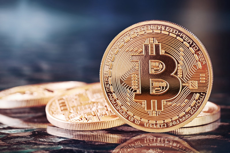 Bitcoin có thể xuống đáy 3.300 USD.