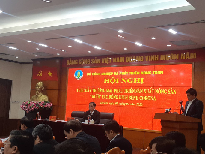   Thứ trưởng Bộ NN-PTNT Trần Thanh Nam báo cáo - Ảnh: Văn Duẩn  