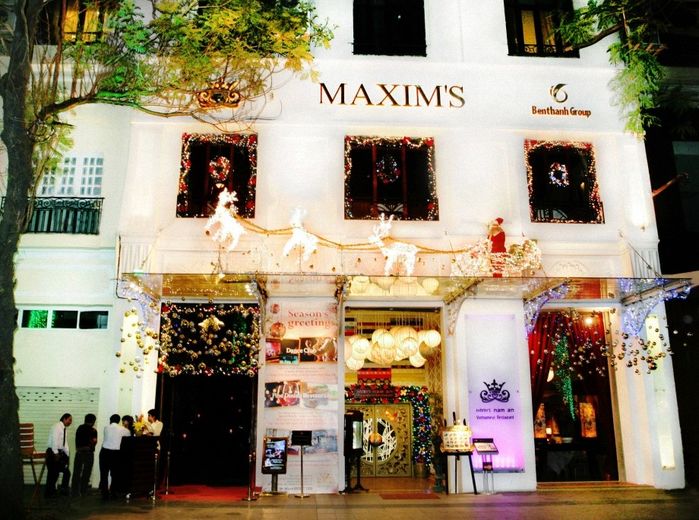 Gia tộc Lý Quí còn sở hữu hàng loạt nhà hàng, cafe, nội thất… hoành tráng bậc nhất. 